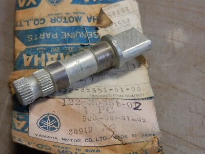 NOS Yamaha Camshaft 1 74 75 DT125 MX100 MX175 MX125 73-75 RD60 122-25351-01 - Изображение 1 из 2