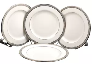 Set di 4 piatti da insalata ROYAL WORCESTER Bone China Corinto Platino nuovi - Foto 1 di 6