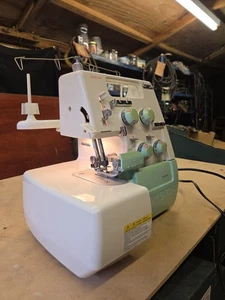 Toyota Overlocker Sewing Machine 4 Thread Differential SL1T. Working With Pedal - Picture 1 of 8