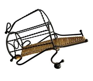 Vintage Single Bottle Metal & Wicker Wine Holder Stand Storage Rack with Handle - Picture 1 of 5