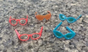Muñeca Barbie Moda Vintage Gafas de Sol y Anteojos Lote Mixto de 5 Pares, ¡Ver! - Imagen 1 de 17