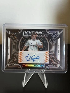 Luis Figo #LS-FGO Orange Etch /20 AU 2021-22 Obsidian - Lightning Strike - Bild 1 von 2