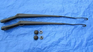 1990-1996 Nissan 300zx front wiper arms with mounting nuts and dust covers - Picture 1 of 7