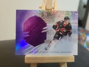 2024-25 Upper Deck SPx Zack Ostapchuk Finite Purple #\99 Rookie - Bild 1 von 2