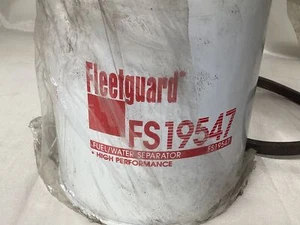 Separador de agua combustible Fleetguard FS19547 nuevo - Imagen 1 de 4