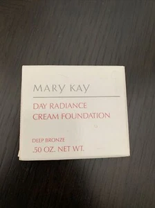 Mary Kay DEEP BRONZE Day Radiance Cream Foundation 0123 - Picture 1 of 3