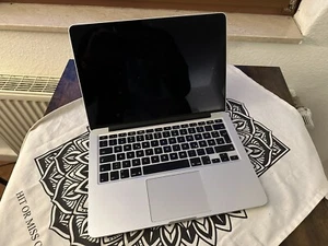 MacBook Pro Retina 13 Zoll, Anfang 2015, Intel i5 2,7 GHz, 8 GB Ram, 256 GB SSD - Bild 1 von 16