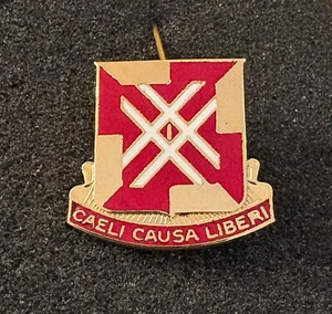 US Army 867th AAA Antiaircraft Artillery Bn PB Pinback 9M Meyer DUI DI Crest Pin - Picture 1 of 4