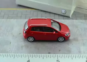 Wiking Volkswagen Golf Plus car Burgundy 1:87 HO Scale (HO6544) - Picture 1 of 3