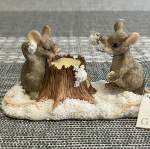Charming Tails Dean Griff Mouse Figurine The Snowball Fight Sylvestri - Picture 1 of 12