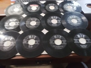 Nice lot of 12 Different Original Press 1960s EARLY POP ROCK HIT Records OLDIES - Picture 1 of 7