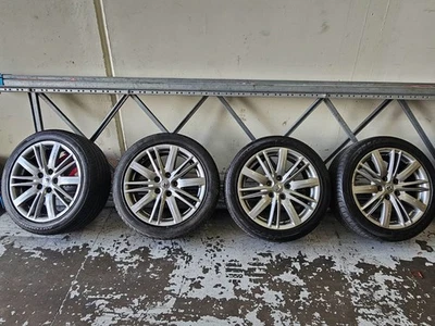 PNEU RENAULT MEGANE 205/50Z/R17 - Imagem 1 de 3