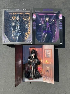 Monster High Elvira Doll Bundle - Esclusiva SDCC Classica Originale e Uscita 2025 - Foto 1 di 2