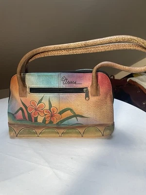 Bolsa de ombro Anna by Anuschka bolso flores borboleta - Imagem 1 de 3