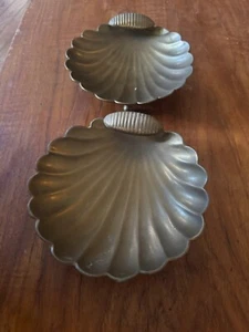 2 massive Messing Fuß Jakobsmuschel Muschel Muschel Schmuck Schale Indien Maritim Strand 70er - Bild 1 von 12