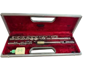 ARTLEY SILVER FLUTE W/Original Case - Picture 1 of 2