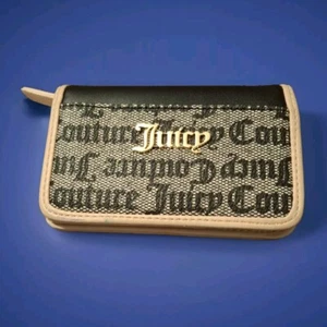 Cartera Juicy Couture Spring Fling Multicompartimento Doble Pliegue Castaño - Imagen 1 de 8