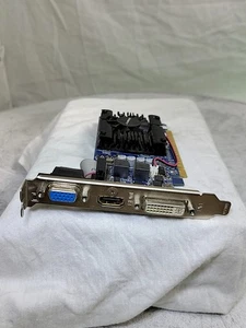 GIGABYTE GeForce 210 gv-n210d3-1gl Rev 3.0 Video Card PCIe VGA HDMI DVI - Picture 1 of 1
