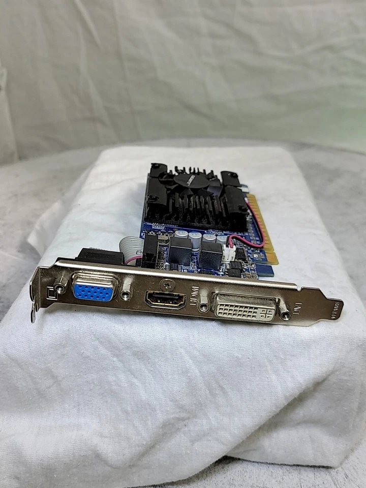 GIGABYTE GeForce 210 gv-n210d3-1gl Rev 3.0 Video Card PCIe VGA HDMI DVI - Image 1 of 1