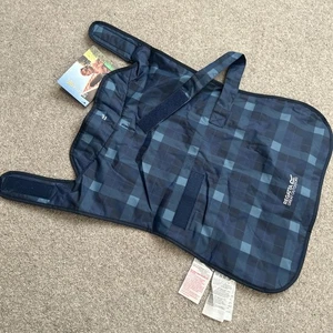 Regatta Arlo Navy Check Medium wasserdichter Hundemantel. Neu Sonstige  - Bild 1 von 5
