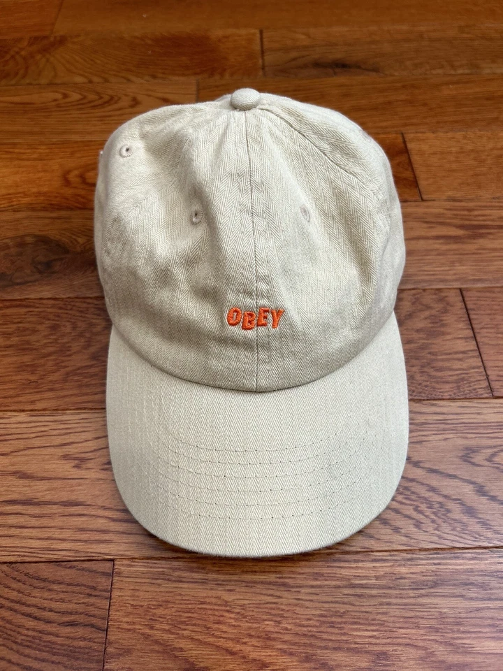 Sombrero beige caqui con hebilla Obey con bordado naranja talla única 100 % algodón Foto 1 de 4