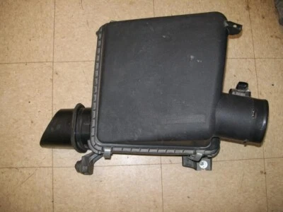 2010-2013 丰田苔原空气净化器进气过滤器盒原始设备制造商 — 第 1/4 张图片