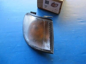 Intermitente Delantero Derecho Cristal TYC Para Datsun Nissan Sunny N14 93- - Imagen 1 de 1