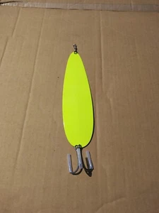 1 Fishing Jigging Flutter Spoon 9" 4.2oz size Jigging Spoon Yellow. SALE! - Picture 1 of 7