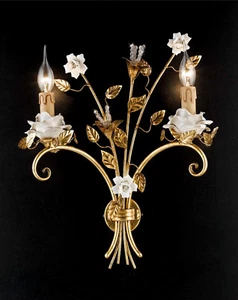 APPLIQUE A 2 LUCI FERRO BATTUTO PORCELLANA FOGLIA ORO COLL.PRE ART.AP141/2 - Imagen 1 de 1