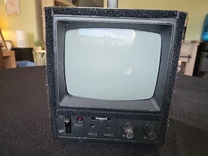 Ikegami PM-580 Monitor CCTV Black & White Professional Studio / Machine Vision - Picture 1 of 8