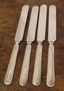 IS Vintage Grapes 4 Dinner Knives Flat 1847 Rogers Silverplate Flatware Lot M - Picture 1 of 6