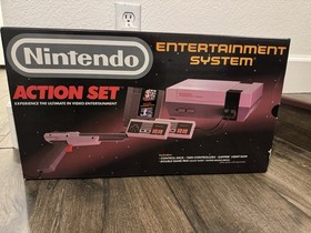 TESTED Nintendo Entertainment System NES Action Set w/Box Gray Zapper CIB. READ!