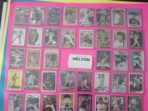 LOTE ENORME DE TARJETAS DE BÉISBOL TODD HELTON 119CT SIN ENGAÑOS TOP LOADERS MARCAS DE VARIOS AÑOS - Imagen 1 de 3