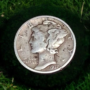 1937 10C Mercury Dime - Picture 1 of 4