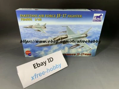 BRONCO FB4001 1/48 Pakistani Air Force JF-17 Fighter - Image 1 of 2