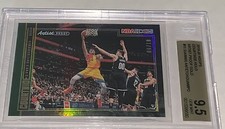 2018-19 NBA Hoops Giannis Antetokounmpo Courtside Holo 11 Artist Proof Gold 6/10