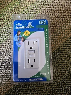 Smart Lock Pro Outlet Leviton 7599-PW Dual Function Light GFCI Screwless White  - Image 1 of 2