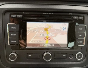 Skoda Amundsen Radio Navigation System - Bild 1 von 9