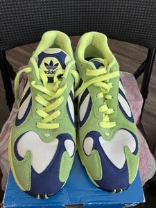 Größe 9,5 - Adidas Yung-1 Solar Green - Bild 1 von 9