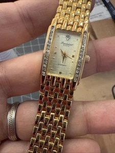 Gruen Precision Diamond Bezel Tank Damenuhr Gold Plate neue Batterie - Bild 1 von 17