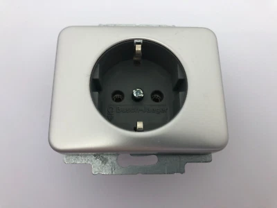 Busch Jaeger alpha nea exclusive titan Abdeckung UP Schuko Steckdose 20EUC-266 G - Bild 1 von 2