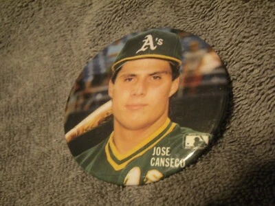 1980s, JOSE CANSECO OAKLAND A's BUTTON! VINTAGE COLLECTIBLE,VERY RARE! - Image 1 of 2