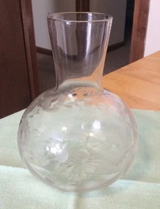 Small Etched Glass Decanter - Picture 1 of 4