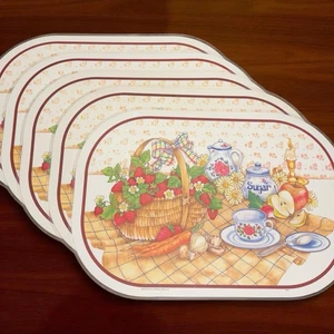 Vtg Greenbrier Studios Set of 5 Plastic Placemats Strawberries Tea Cottage Core - Picture 1 of 11