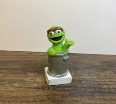 Figura Vinilo Oscar The Grouch Tyco Super Blocks 2.75" Plaza Sésamo 1990 Foto 1 de 4