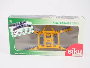 SIKU 1/32 1950 Harrow Circular Foldable - Picture 1 of 9