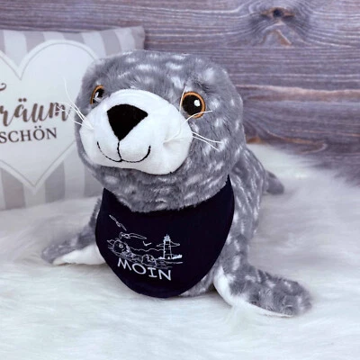 Plüsch Seehund gestickte Augen grau mit Tuch MOIN 45cm Kuscheltier Robbe maritim - Bild 1 von 2