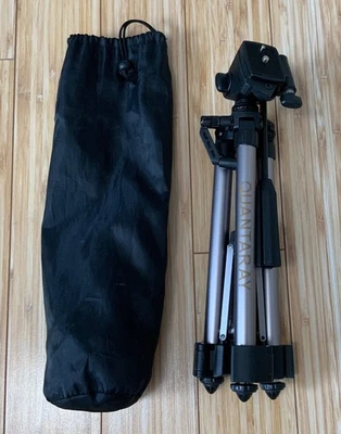 Quantaray Camera Tripod with Carry Bag - Image 1 of 4
