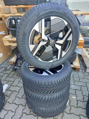 Peugeot 2008 Original Satz Winterräder ALU 215/60R17 96H Bridgestone 1699189280 - Bild 1 von 4
