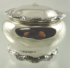 GUIRNALDA DE FLORES #3643 FRASCO DE VESTIDOR DE LEY con tapa y puff de whiting mfg co mcj - Imagen 1 de 5